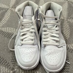Air  Jordan 1 mid only gently worn only  a few times triple white womens size 6